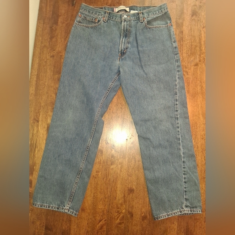 Levi's 505 Meduim Wash Relaxed Fit Jeans 36x30